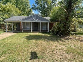 5072 Blacksmith Dr in Memphis, TN - Building Photo