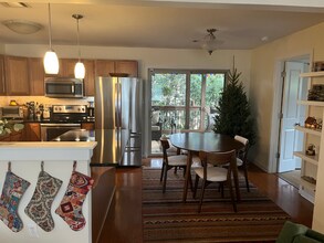 449 Clairemont Ave in Decatur, GA - Foto de edificio - Building Photo