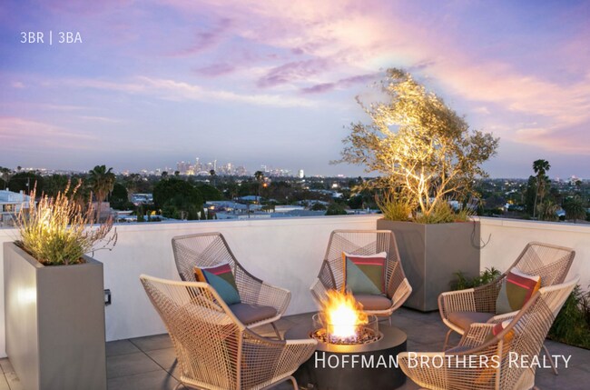 1003 N Fairfax Ave-Unit -PH3 in West Hollywood, CA - Building Photo - Building Photo