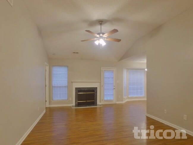 8523 Lockerbie Ln in Charlotte, NC - Building Photo - Building Photo