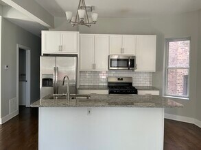 3634 S Hamilton Ave, Unit Unit 1 in Chicago, IL - Building Photo - Building Photo