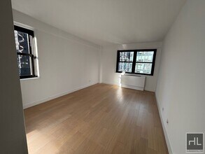 East 39th Street, Unit 13D in New York, NY - Building Photo - Building Photo