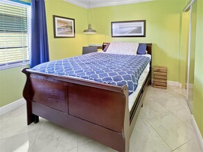 128 S Cypress Rd, Unit 835 in Pompano Beach, FL - Building Photo - Building Photo