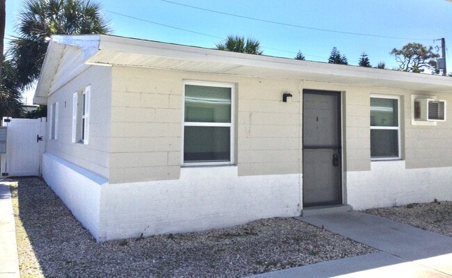 property at 7 Circle Ave