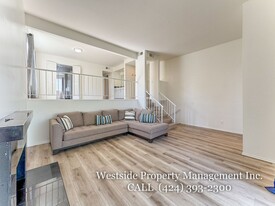 11730 Moorpark St in Los Angeles, CA - Building Photo