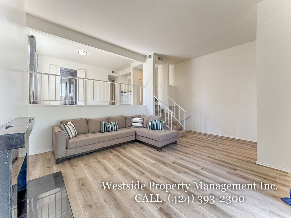 11730 Moorpark St in Los Angeles, CA - Foto de edificio