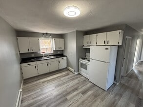 11 Battochio St in Timmins, ON - Building Photo - Building Photo