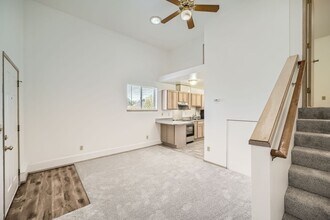 1031 SW 122nd St in Seattle, WA - Building Photo - Building Photo