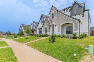 2104 Palafox Dr in Lorena, TX - Building Photo - Building Photo