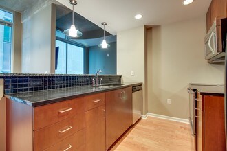 415 Church St-Unit -Apt 2905 in Nashville, TN - Building Photo - Building Photo