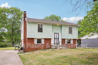 144 Airport Rd in Clarksville, TN - Building Photo - Building Photo