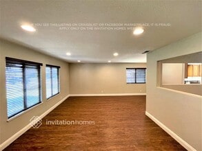 9861 Don Carlos Ct in Elk Grove, CA - Building Photo - Building Photo