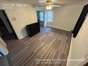 2112 NE 23rd St in Oklahoma City, OK - Building Photo - Building Photo