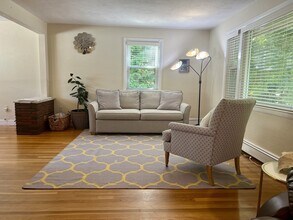 113 Cambridge St in Winchester, MA - Building Photo - Building Photo