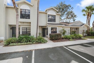 5100 Burchette Rd in Tampa, FL - Building Photo - Building Photo