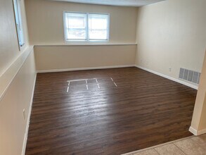 207 Wellons Dr, Unit 207 in Ames, IA - Foto de edificio - Building Photo