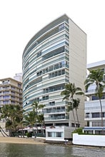 Sans Souci in Honolulu, HI - Foto de edificio - Building Photo