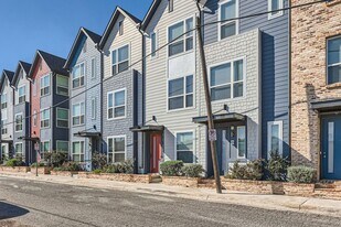 301 E Lamar St in McKinney, TX - Building Photo