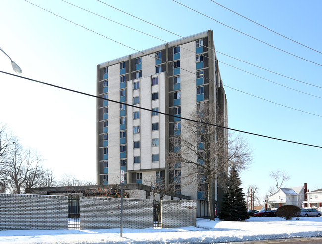 McKinley Park Apartments in Canton, OH - Building Photo - Building Photo