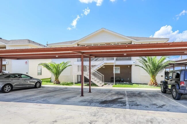 property at 2601 Lomas Del Sur Boulevard