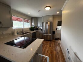 1552 Monte St in Honolulu, HI - Building Photo