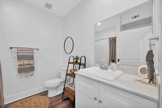 Pointe Grand Daytona in Daytona Beach, FL - Building Photo - Building Photo