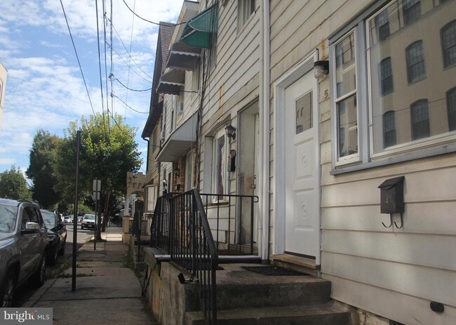 property at 5 College St