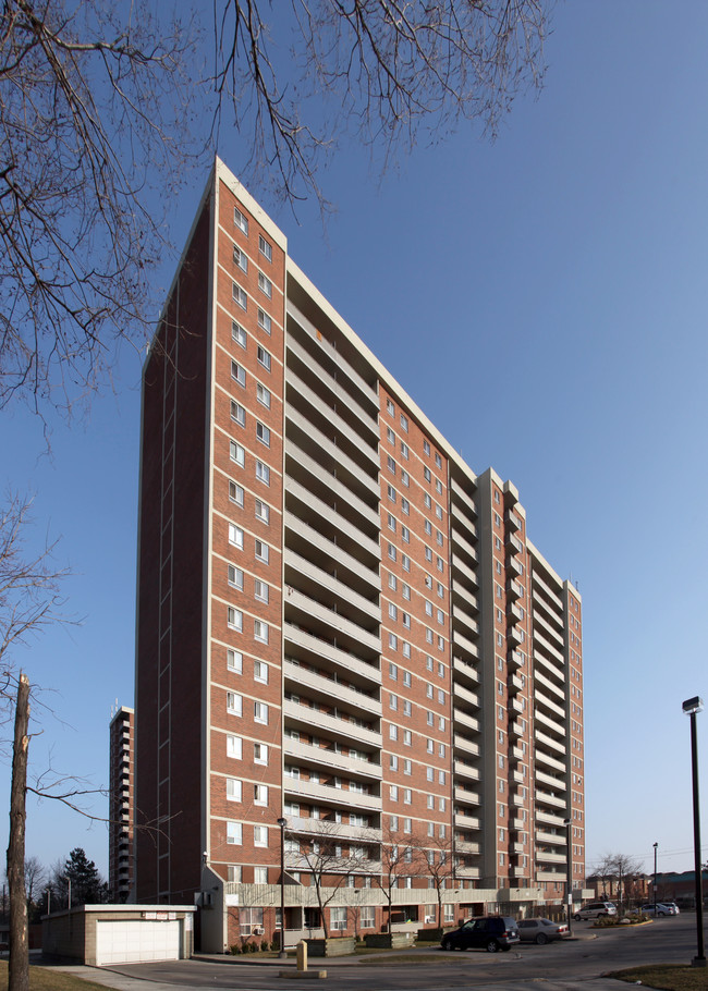 Trethewey Tedder in Toronto, ON - Building Photo - Primary Photo