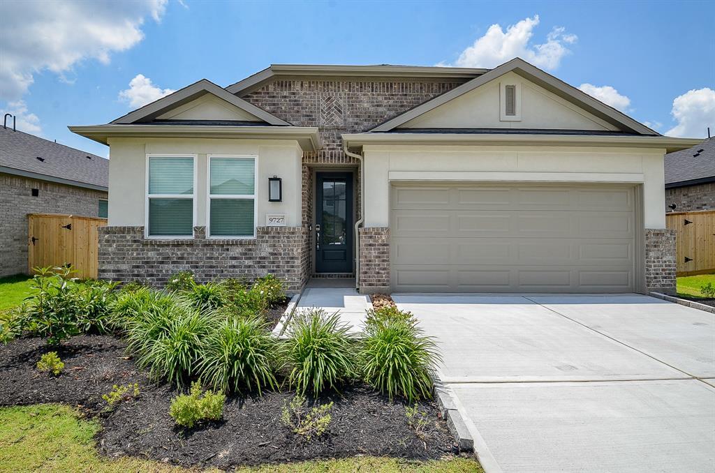 9727 Rialto Hts Dr in Cypress, TX - Building Photo