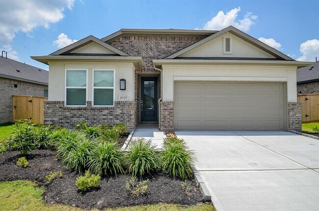 property at 9727 Rialto Hts Dr
