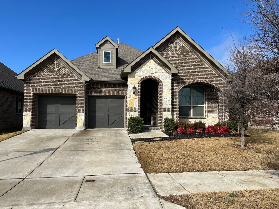 616 Ardath Rd in Aledo, TX - Building Photo