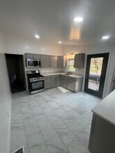 892 Bartlett Rd in Harborcreek, PA - Building Photo - Building Photo