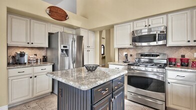 30256 N 47th St in Cave Creek, AZ - Foto de edificio - Building Photo