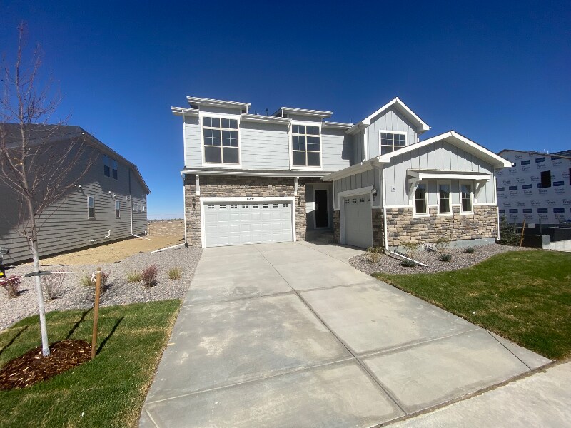6297 E 143rd Ave in Thornton, CO - Building Photo