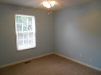 165 Tremont Cir in Athens, GA - Building Photo - Building Photo