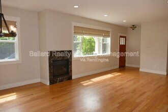 3032 NW 59th St in Seattle, WA - Building Photo - Building Photo
