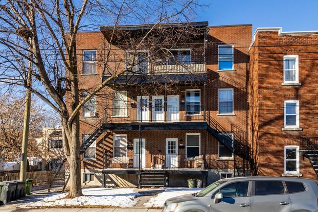 679 12E Av in Lachine, QC - Building Photo - Building Photo