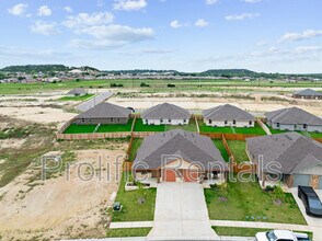 126 Leon Ln in Copperas Cove, TX - Building Photo - Building Photo