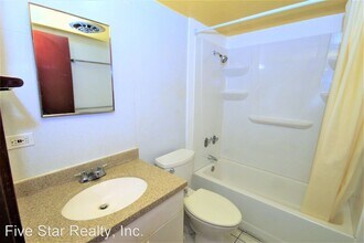 633 Nalanui St in Honolulu, HI - Building Photo - Building Photo