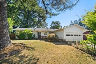 1420 NW 130th Ave in Portland, OR - Building Photo