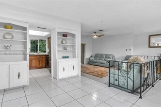 831 SW 49th Terrace in Margate, FL - Foto de edificio - Building Photo