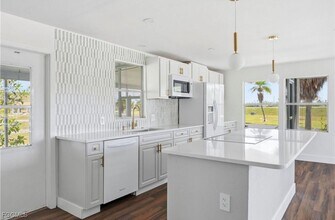 13670 Dowitcher Dr in Ft. Myers, FL - Building Photo - Building Photo