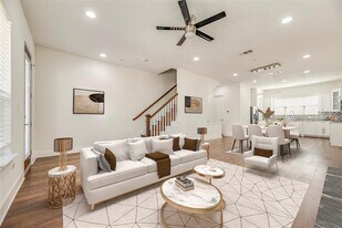 214 Lanyard Dr in Lewisville, TX - Building Photo