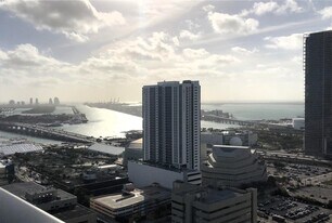 1600 NE 1st Ave in Miami, FL - Building Photo