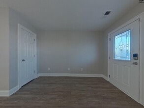 248 Loop Rd in West Columbia, SC - Foto de edificio - Building Photo