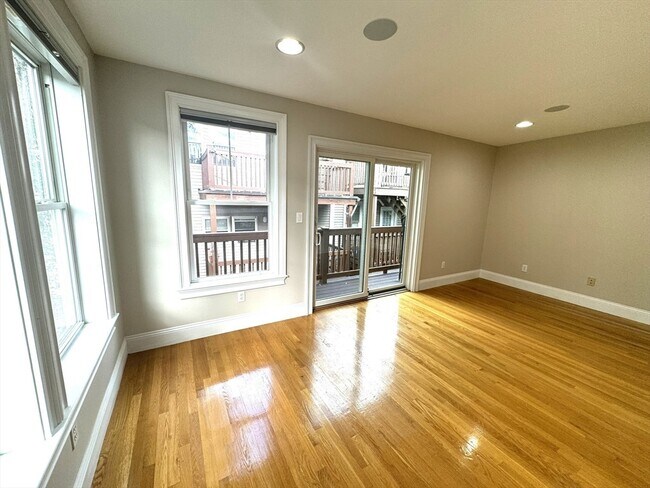 1 Goodwin Ct in Boston, MA - Building Photo - Building Photo