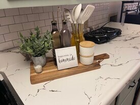 4331 Sadie Ln in Louisville, KY - Building Photo