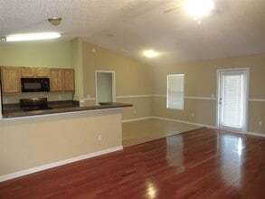 2737 Taylor Hill Dr in Jacksonville, FL - Building Photo - Building Photo