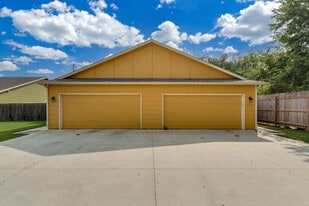 264 N Florence St in Wichita, KS - Building Photo