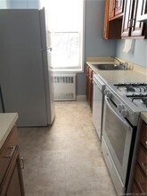 7 4th St-Unit -2B in Stamford, CT - Building Photo - Building Photo